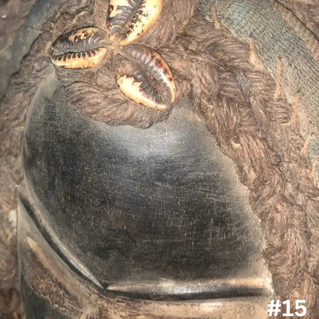 Máscara Dan con Conchas de Caurí y Barba de Cuerda (Dan Mask with Cowries and Rope Beard)
