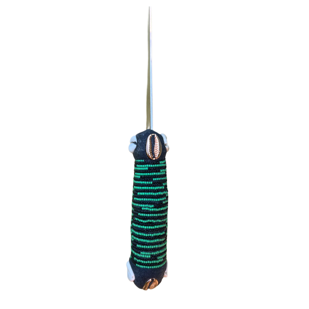 Pinaldo Cuchillo de Oggún – Beaded Handle with Cowrie Shells