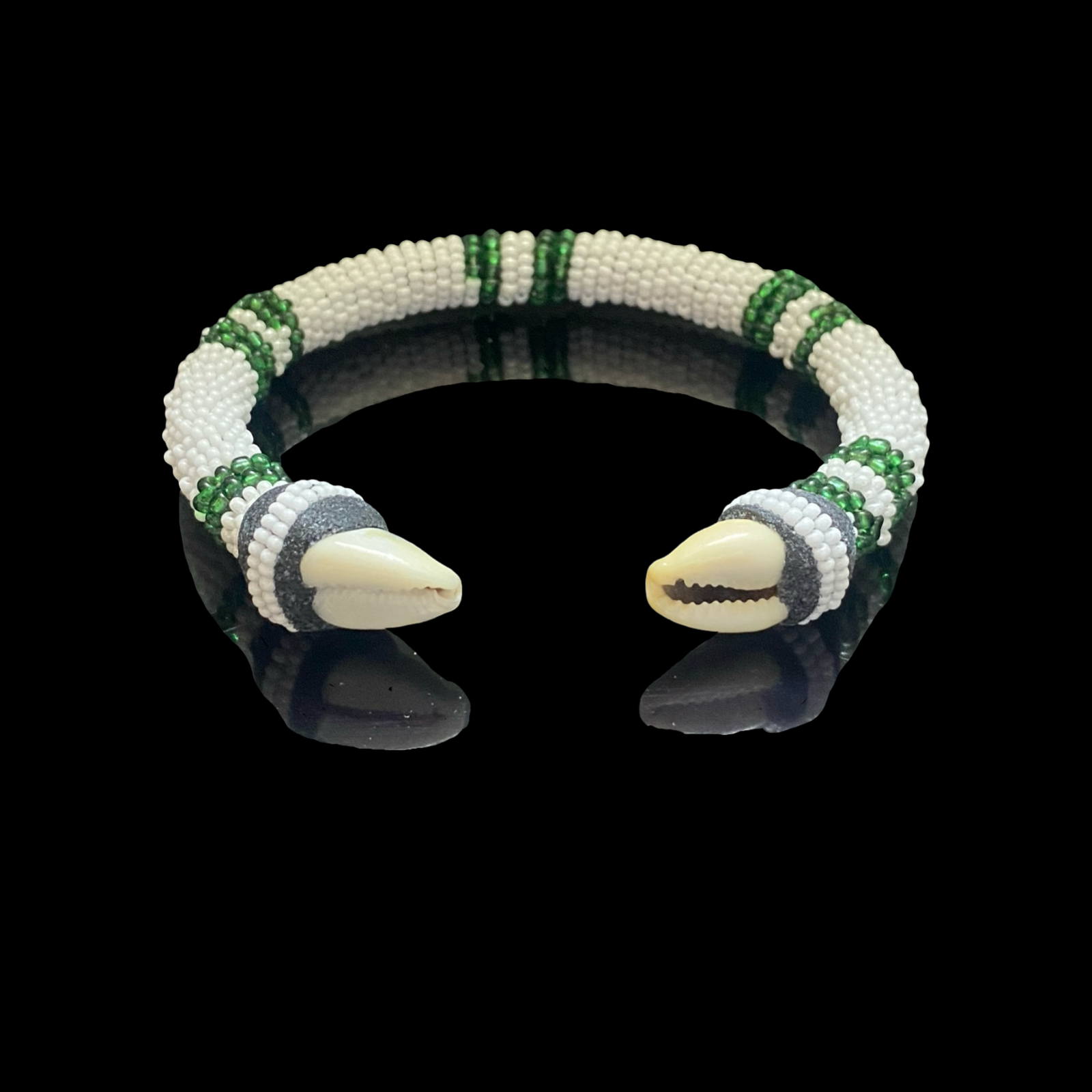 Pulsera hecha a mano Ilde de Obatalá Alaguema - Cowrie Shell Yoruba Santeria Orisha