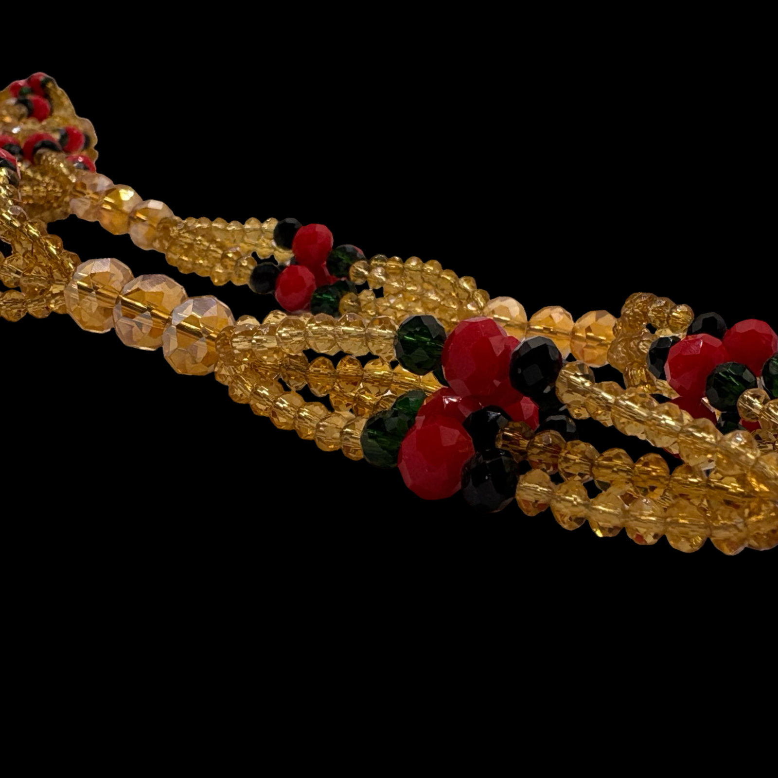 Oshun Ibu Kole Gala Necklace – Handmade with Beads & Cowrie Shells