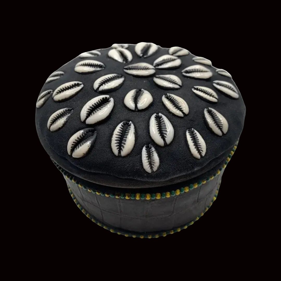 Awofaka / Ikofá de Ifá – Connection with Orunmila in Santería - SanteriaGuide