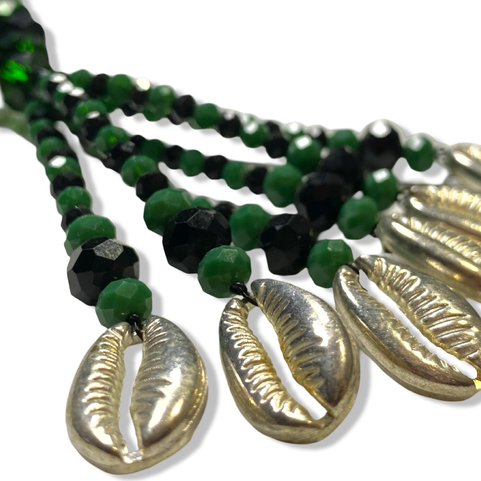 Handmade Gala de Ogún – Green and Black Glass Beads for Iyawó - SanteriaGuide