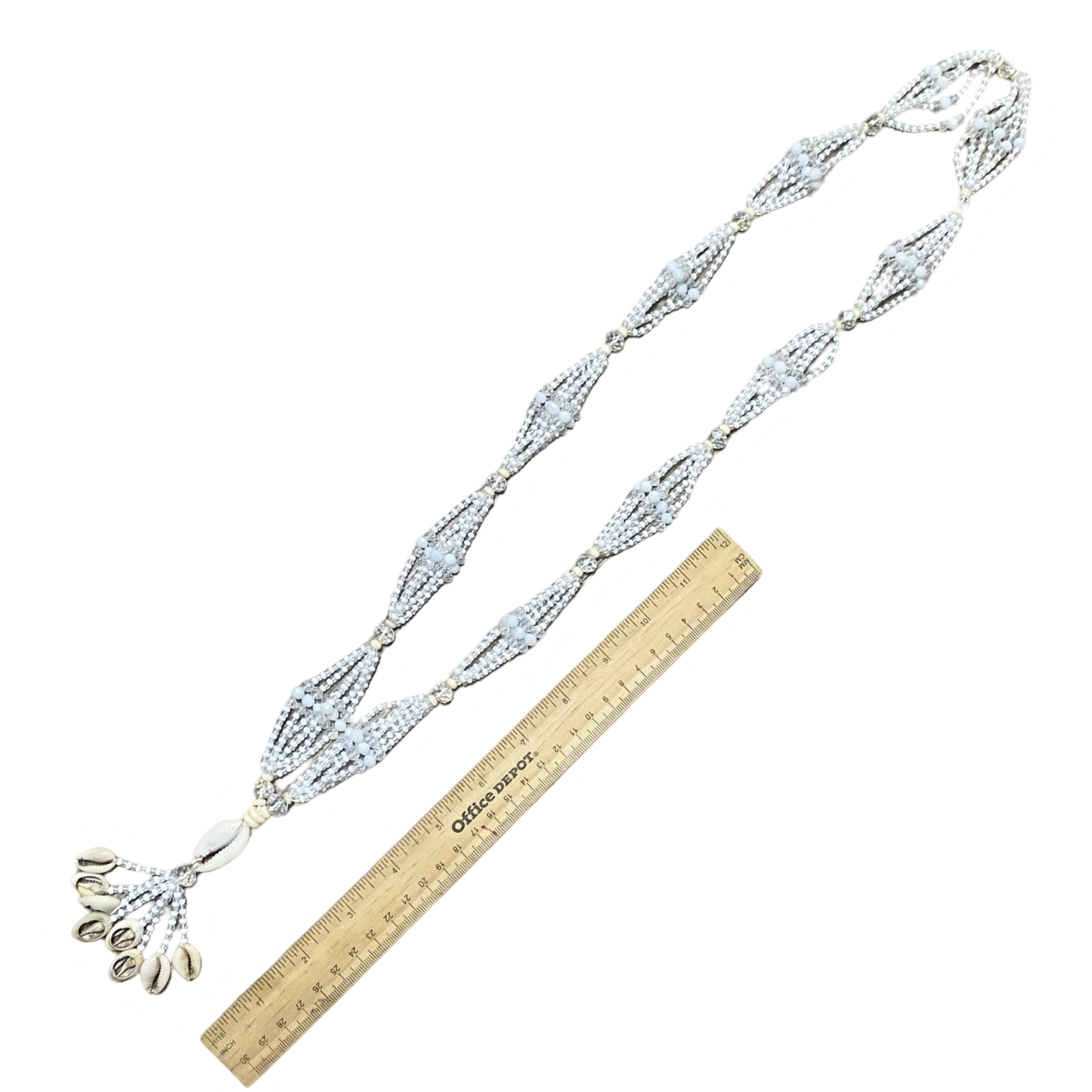 Side view showing intricate craftsmanship of the Mazo de Gala for Obatalá