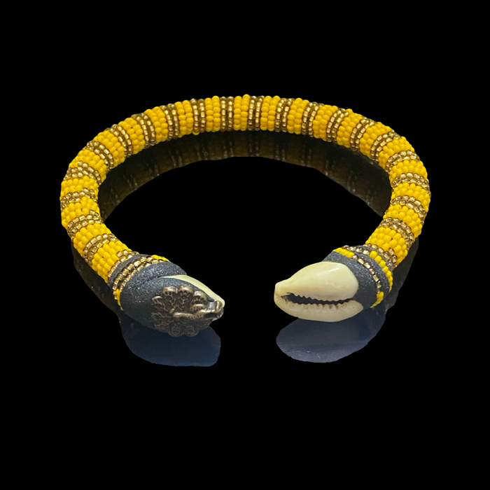 Oshun Ilde Bracelet – Cowrie Shell or Peacock Accent
