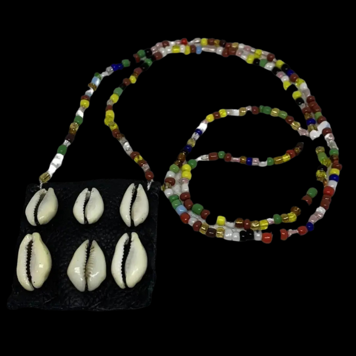 Osain Gurufinda Macuto – Handmade with Sacred Beads & Cowrie Shells