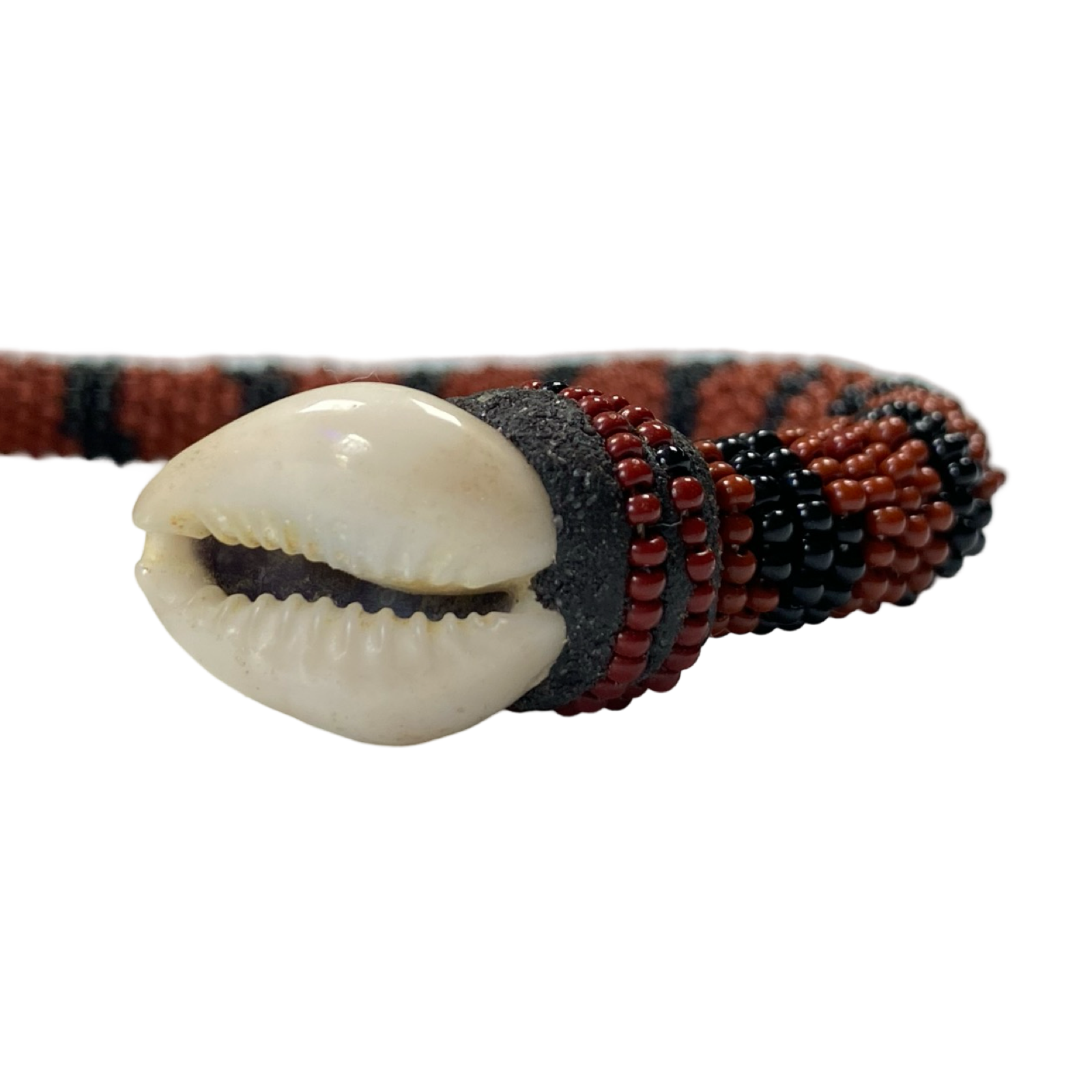 Pulsera de Babalu Aye San lazaro – Conchas de Cauri - SanteriaGuide