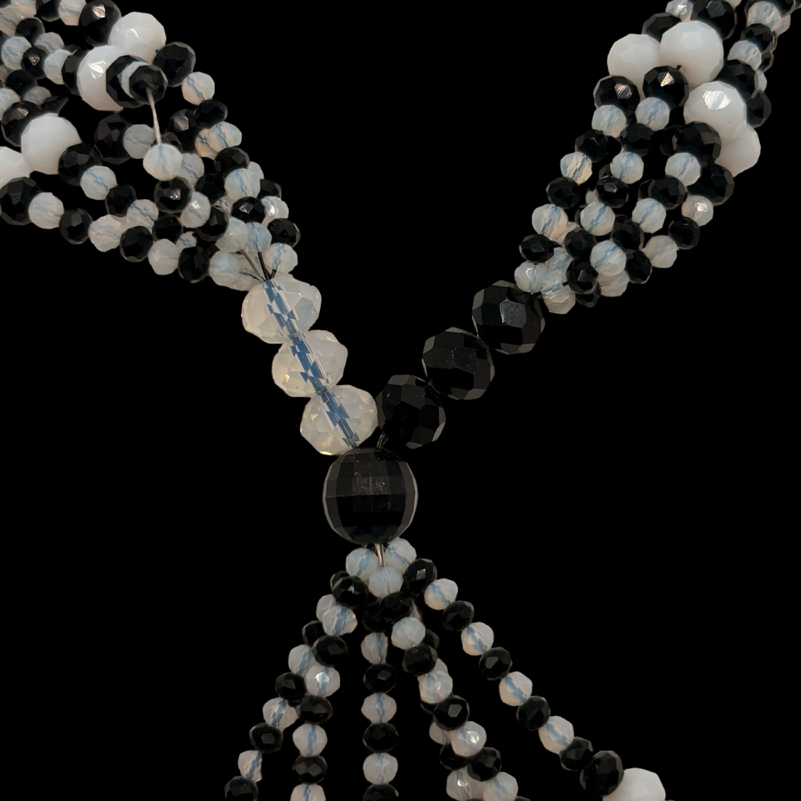 Eshu Afra Gala Necklace – Handmade with Beads & Cowrie Shells