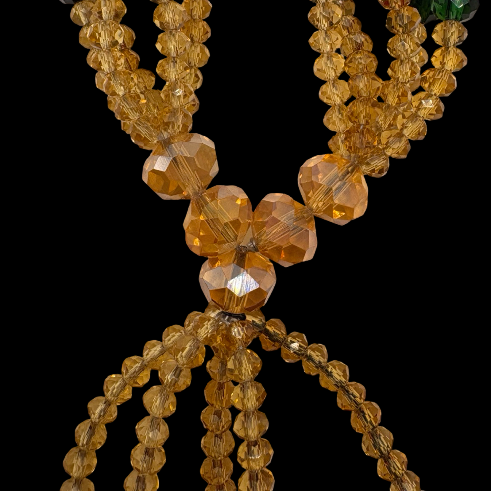 Oshun Ibu Kole Gala Necklace – Handmade with Beads & Cowrie Shells