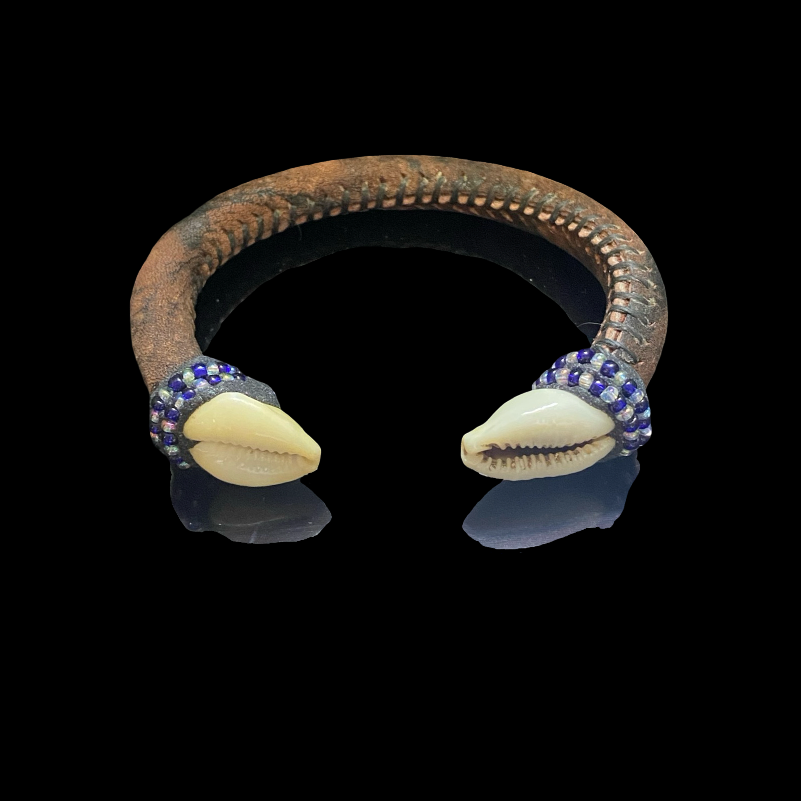 Handmade Ilde de Yemayá Bracelet - Leather, Cowrie Shells, Blue, and Clear Beads