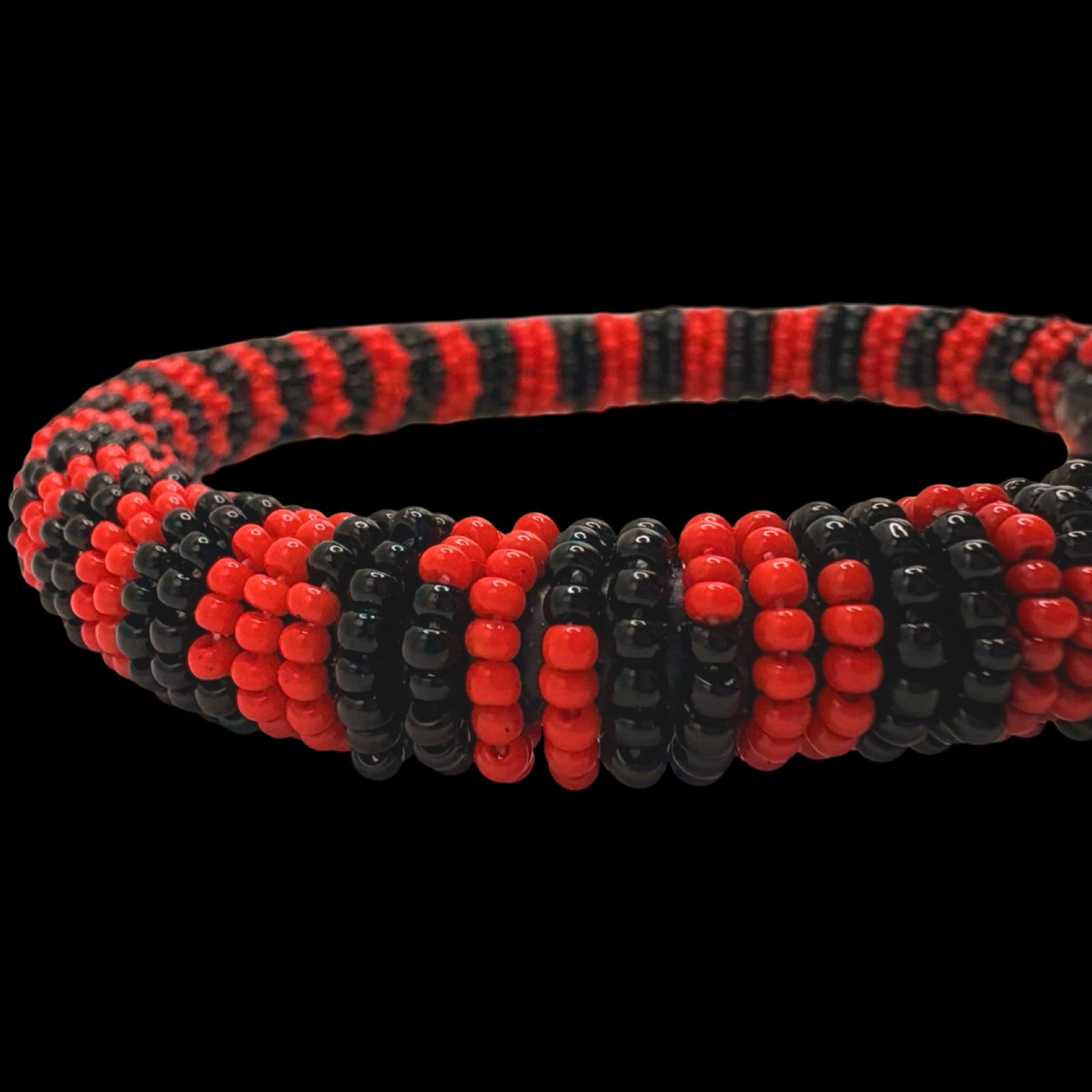 Pulsera Hecha a Mano Ilde de Eleguá Laroyé - Conchas de Cauri o Diseño de Cara Yoruba Santería Orisha