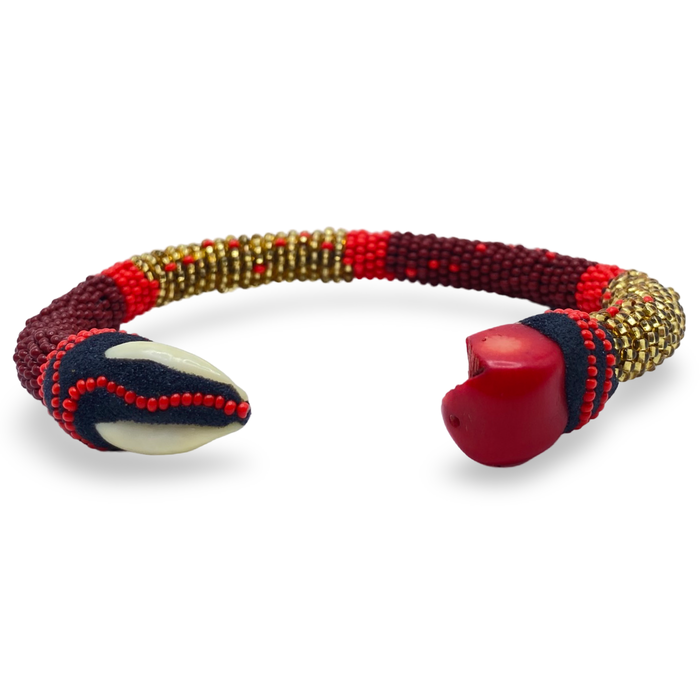 Obbá Ildé Bracelet –with Cowrie Shell & Red Stone