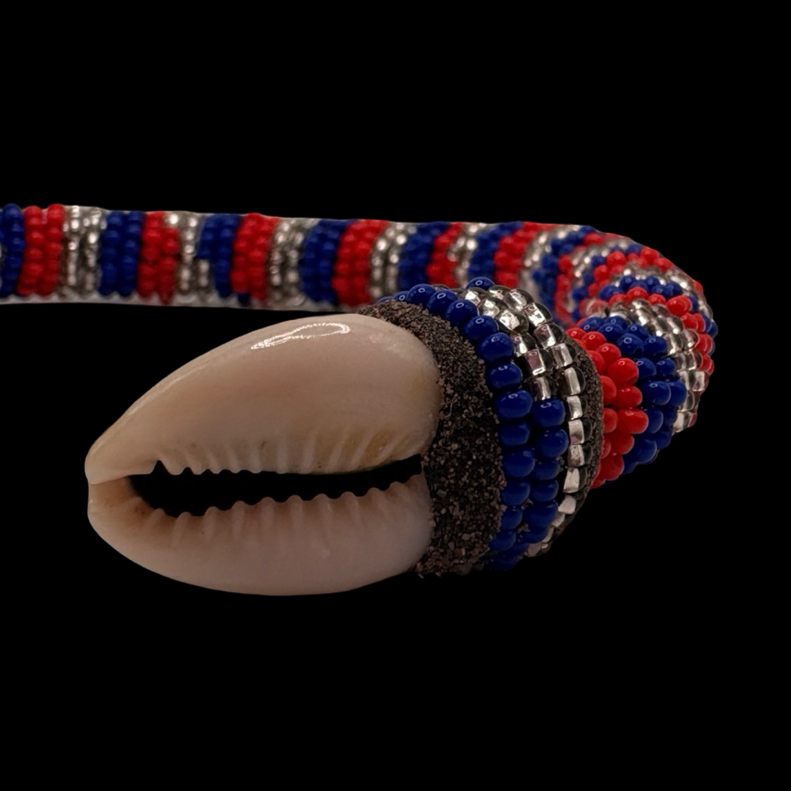 Yemayá Okuté Ilde with Cowrie Shells